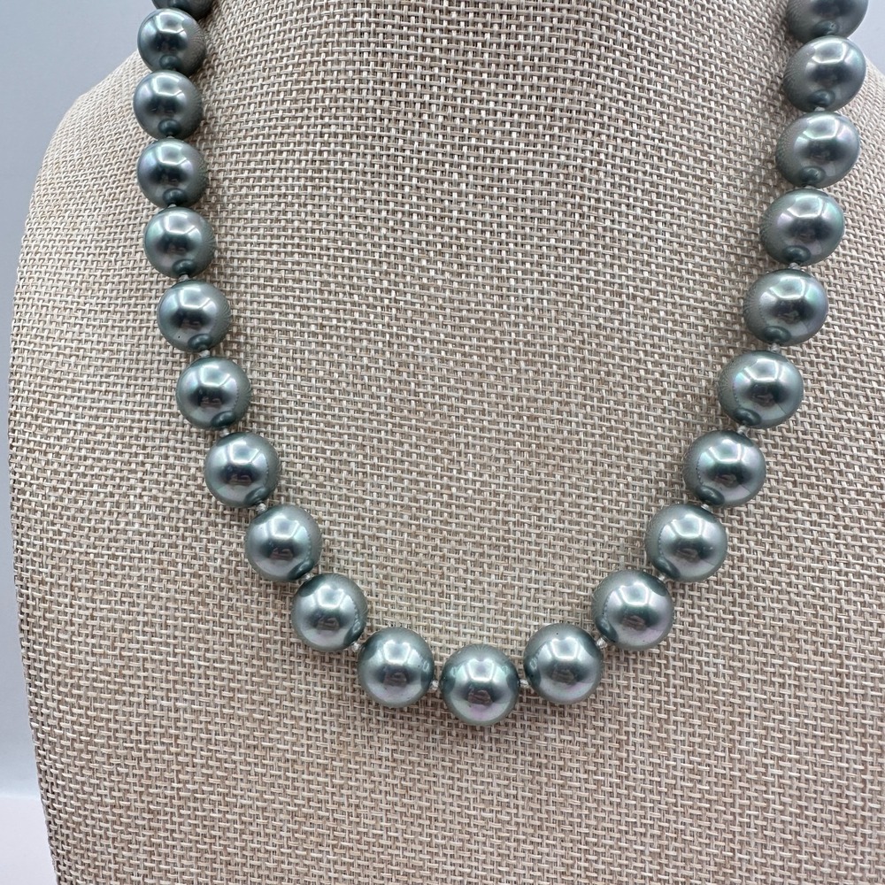 Vintage Y2K Silver Tone Blue Round Faux Pearl Beaded Necklace Women's Jewelry